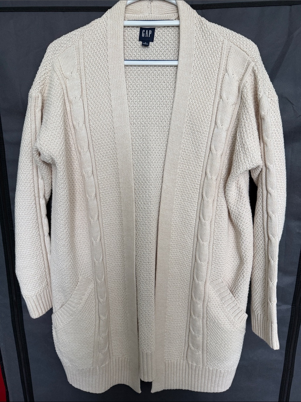 GAP Cream Cable Knit 💯% Cotton Longline Cardigan.